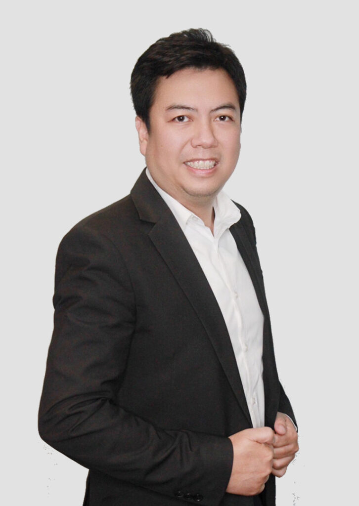 นายวีระชัย ตั้งล้ำเลิศ