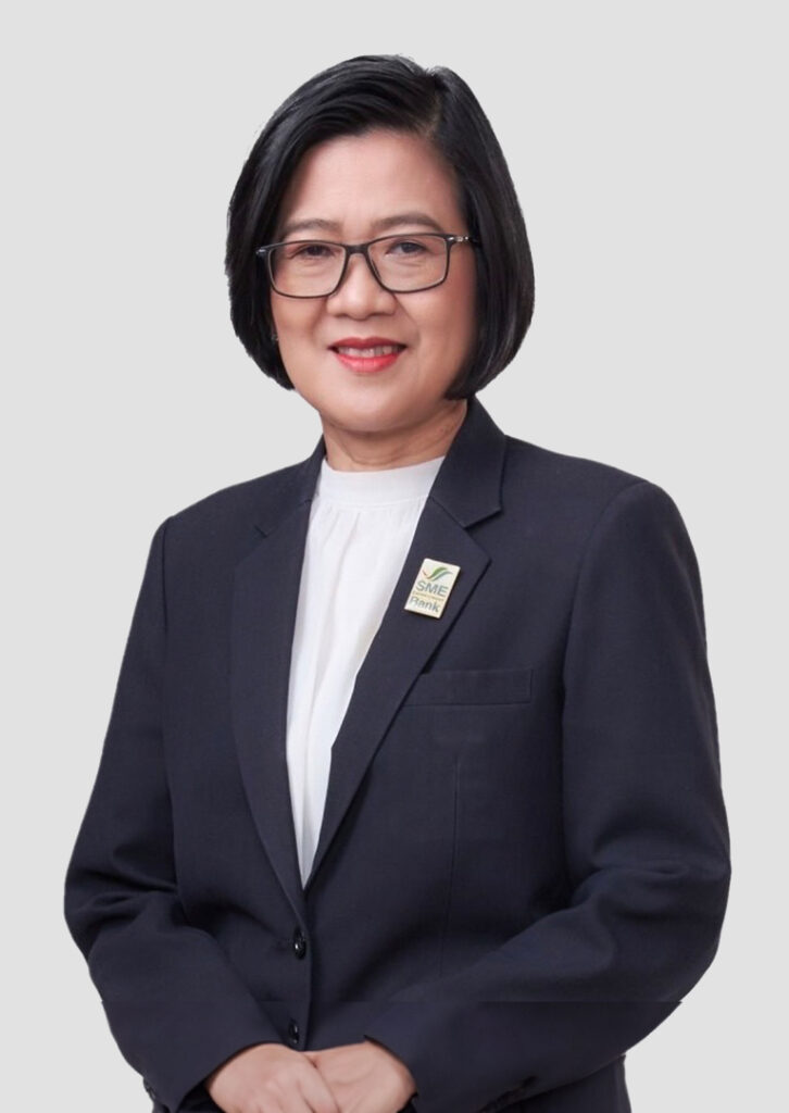 นางอุบลรัตน์ ค่าแพง